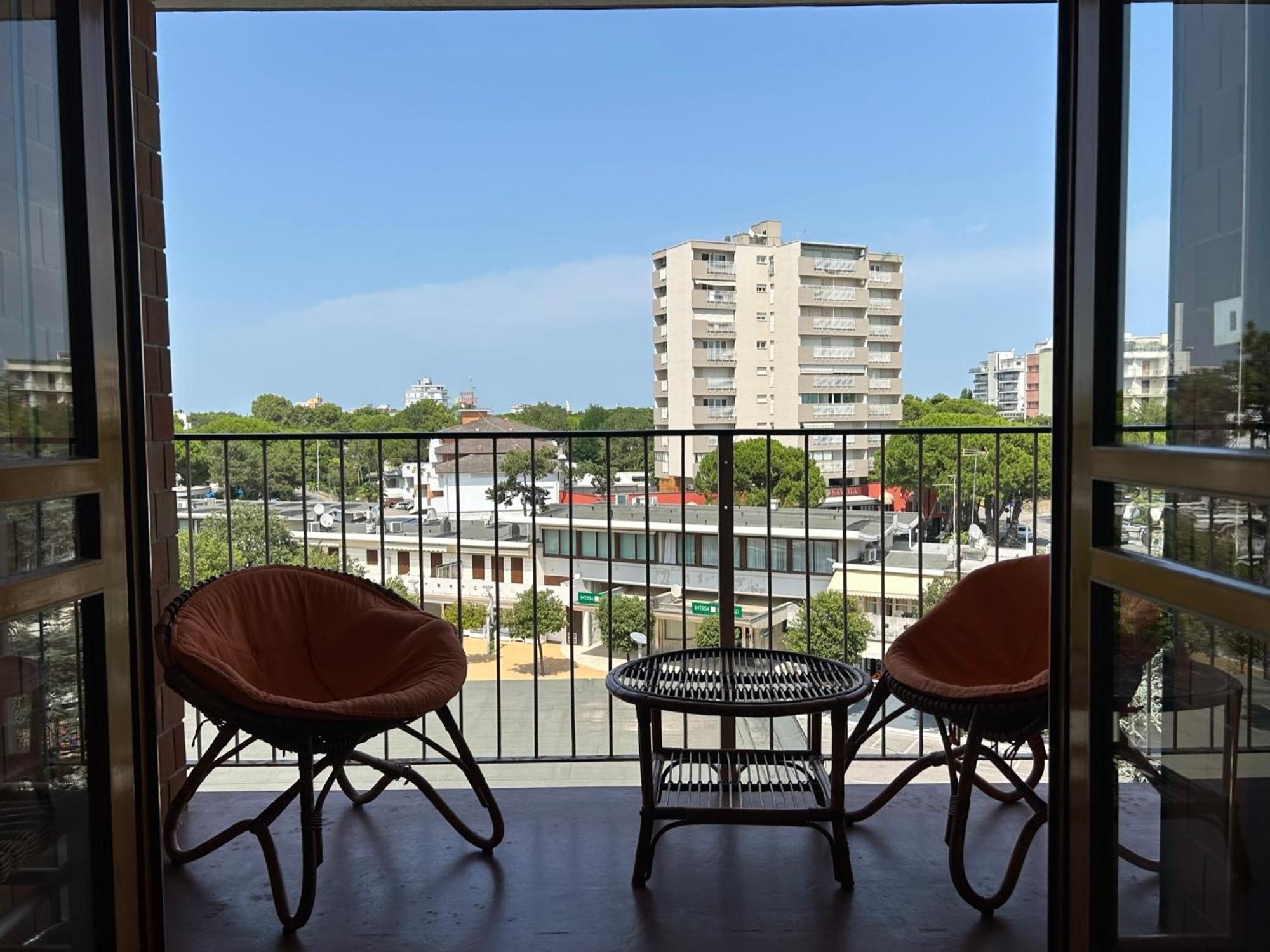 Appartamento Ampio In Centro Con Vista - Parcheggio Gratuito E Wi-fi Lignano Sabbiadoro